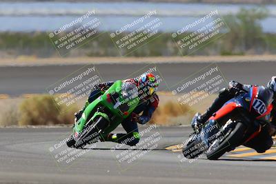 media/Oct-08-2022-SoCal Trackdays (Sat) [[1fc3beec89]]/Turn 14 (1050am)/